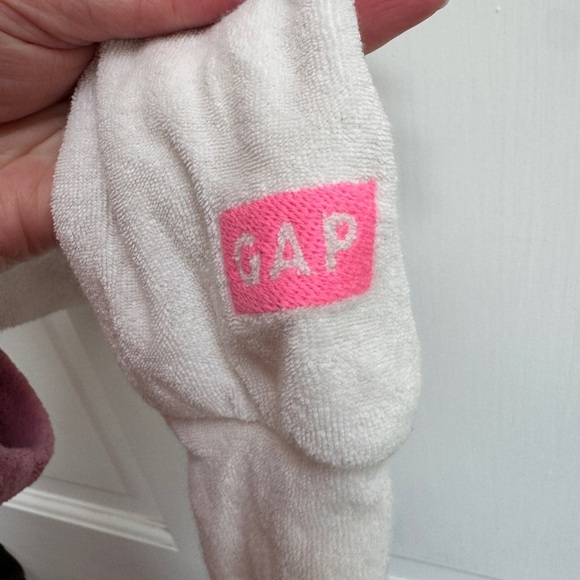 GAP Disney 2T Minnie Mouse Cream and Black Hoodie with Rainbow Text and Ears - Picture 4 of 10